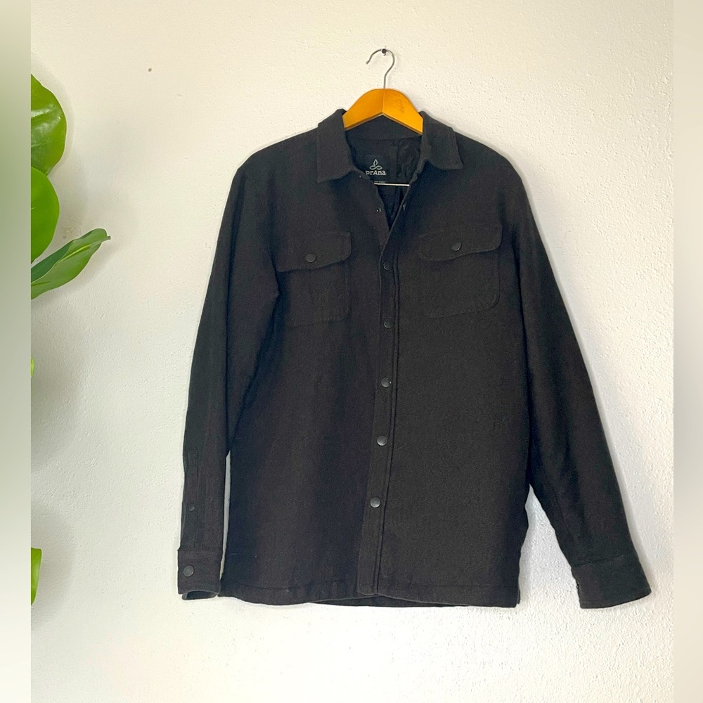 Subtly stylish textured jacket for men